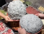 虾滑：火锅食材中的后起之秀，市场潜力巨大，多种场景均可解锁