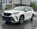 30 万预算买大空间 SUV，理想 L8 和丰田皇冠陆放，我该如何选择？