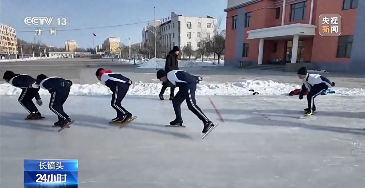 滑冰冠军_滑冰运动员冠军_