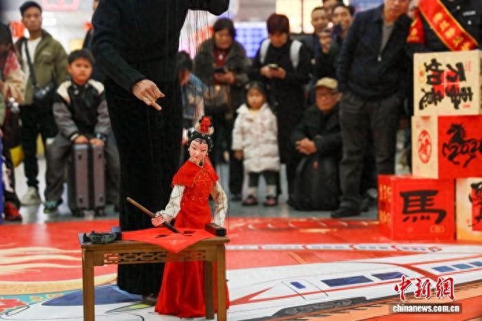 _（新春走基层）非遗互动展演 福建泉州站别样迎新春_（新春走基层）非遗互动展演 福建泉州站别样迎新春