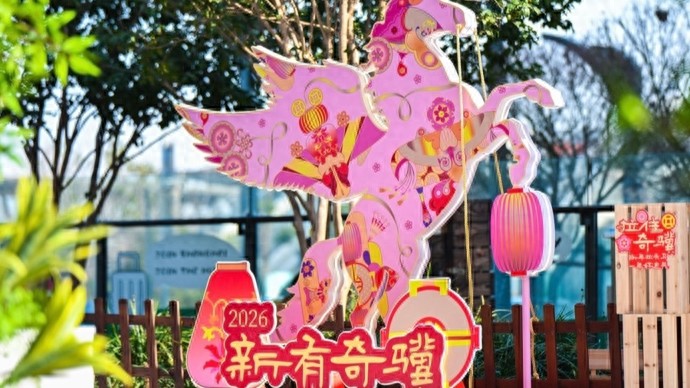 虹桥新天地化身春运路上的温暖驿站，为匆匆旅途增添惊喜与年味_虹桥新天地化身春运路上的温暖驿站，为匆匆旅途增添惊喜与年味_