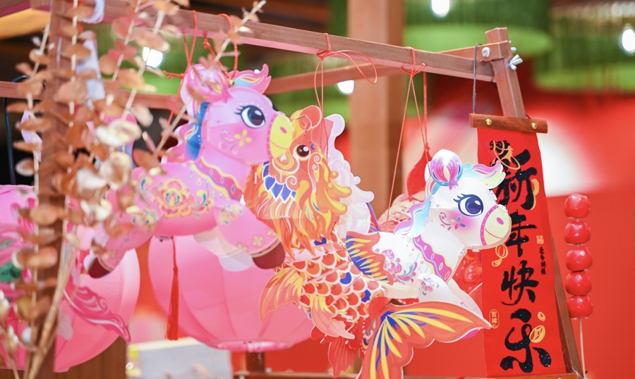 _虹桥新天地化身春运路上的温暖驿站，为匆匆旅途增添惊喜与年味_虹桥新天地化身春运路上的温暖驿站，为匆匆旅途增添惊喜与年味