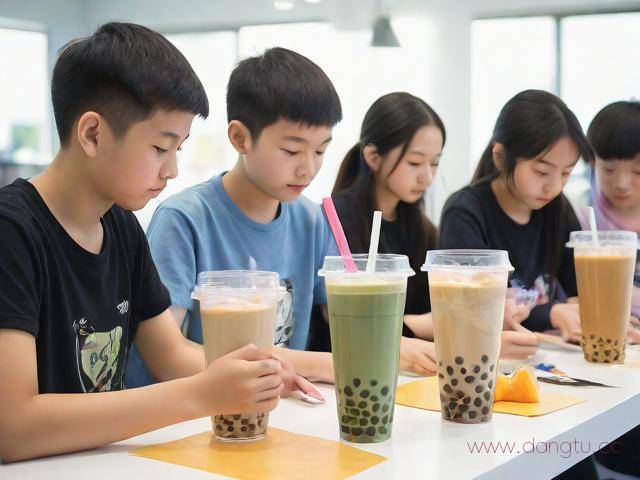 奶茶饮品培训班怎么学,奶茶饮品培训班怎么学的